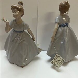 NADAL Porcelain Figurines. Two girls with flowers Over 25 years old.